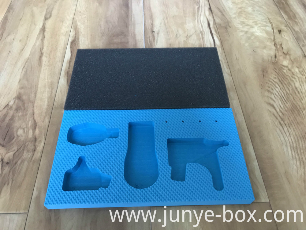 Aluminum Box with Cut-out Foam Aluminum Box with Cut-out Foam